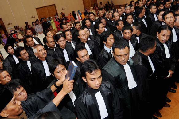 Di organisasi indonesia advokat Organisasi Advokat