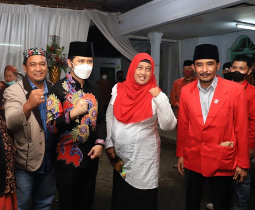 Gus Thoriq (Palin Kanan) Bersama Alumni GMNI dan Wagub Jawa Timur Emil Dardak